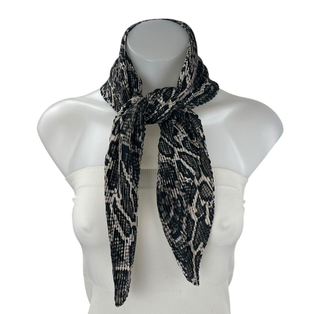 Zara Women's Black Snakeskin Animal Print Pleated Shawl Neck Scarf Wrap OS